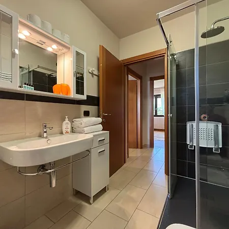 Natura Pian Di Spagna - Larihome A70 Apartmán *